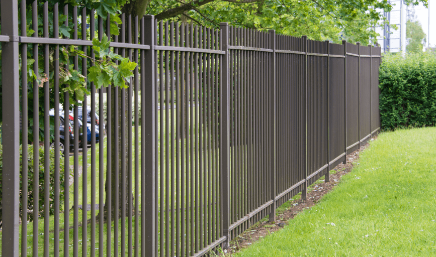 COMMERCIAL FENCE SERVICES